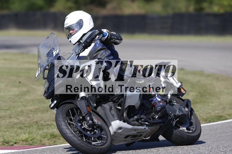 /Archiv-2025/49 26.08.2025 Cornu Master School ADR/gruen-vert/17